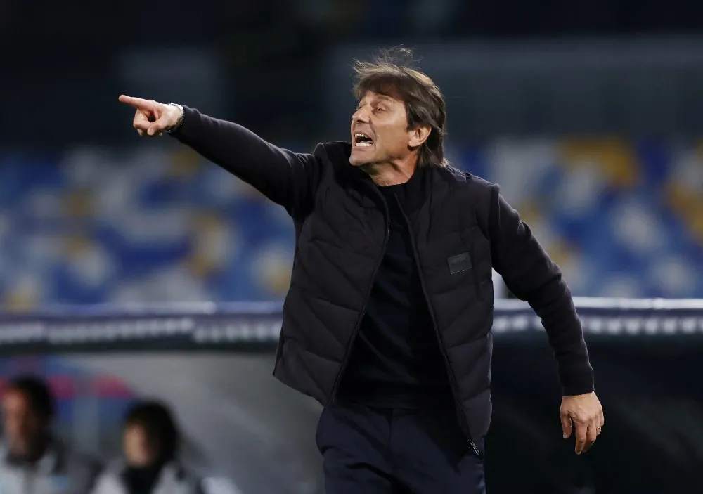 REUTERS/Ciro De Luca